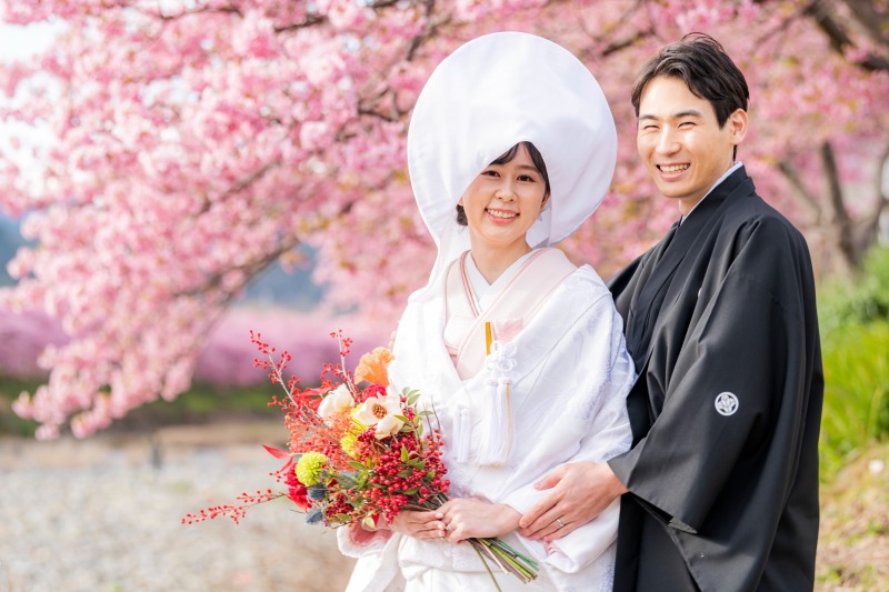 寄り添ってにっこり笑顔