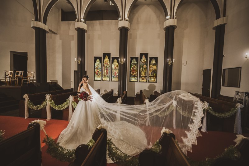 ロングトレーンドレスでチャペル撮影☆