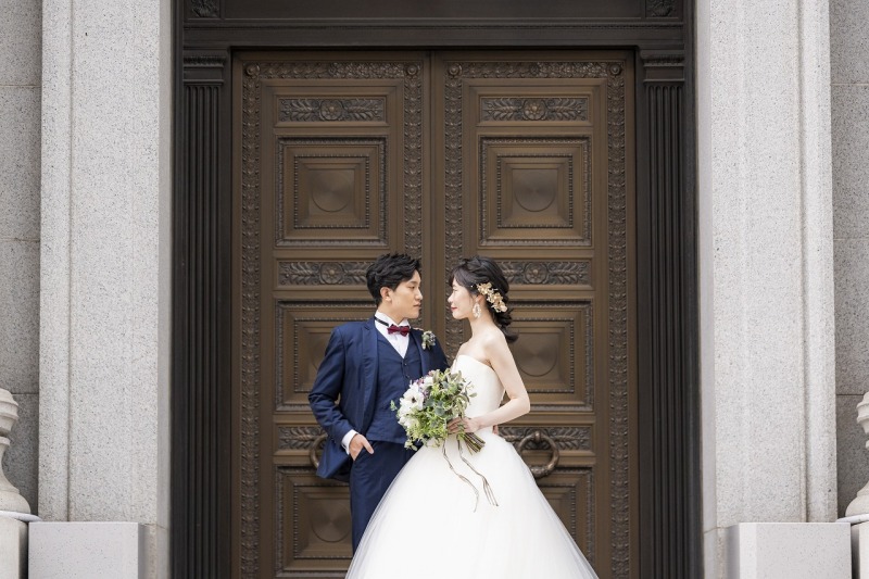 時代を感じる扉の前で