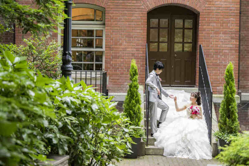 階段でお手を取って♪