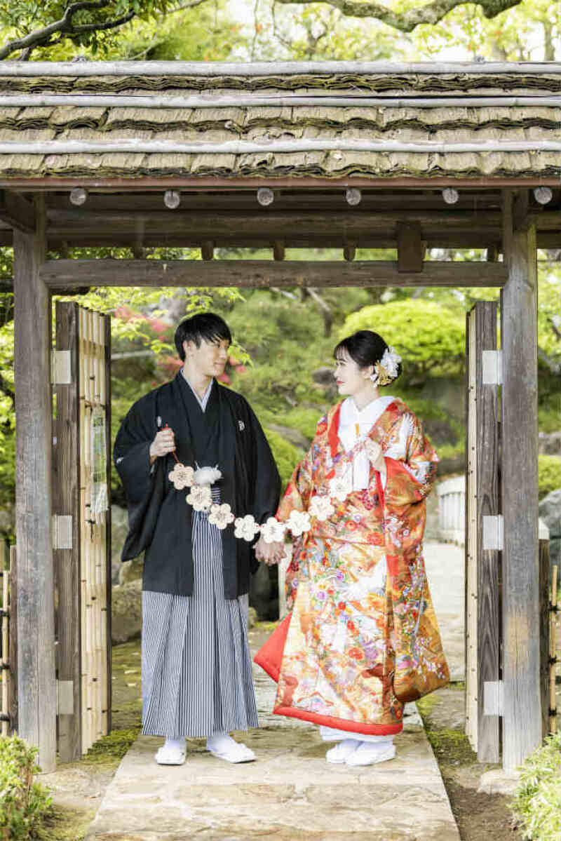 ガーランドを持って