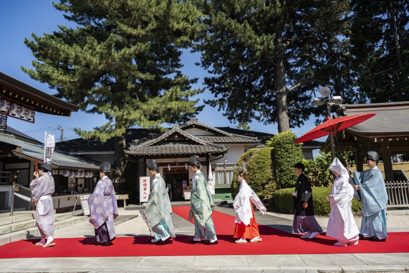 一歩を踏み出す参進の儀