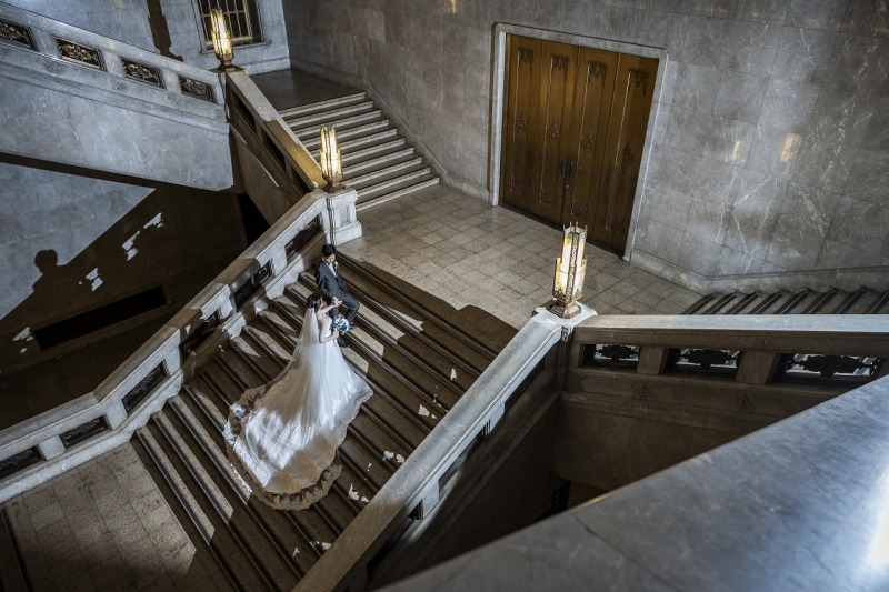 大階段でエスコートショット