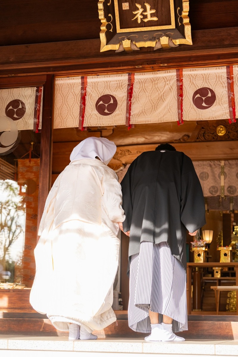 和装姿で迎えた神社挙式のひととき