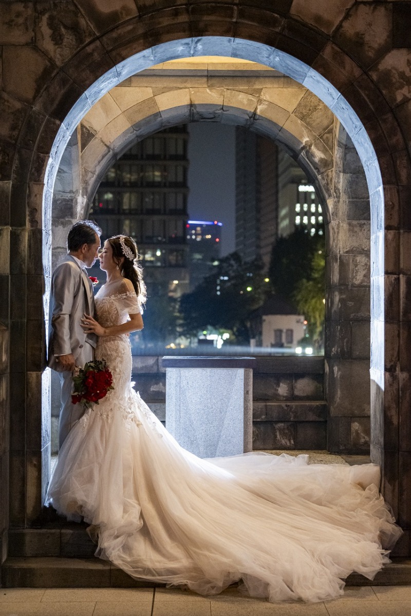 和田倉門で鼻こつんショット…♡