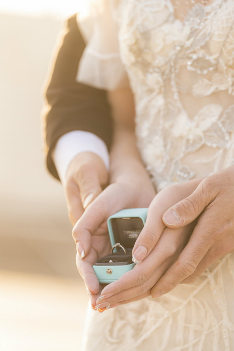 思いを重ねるお手元ショット♡