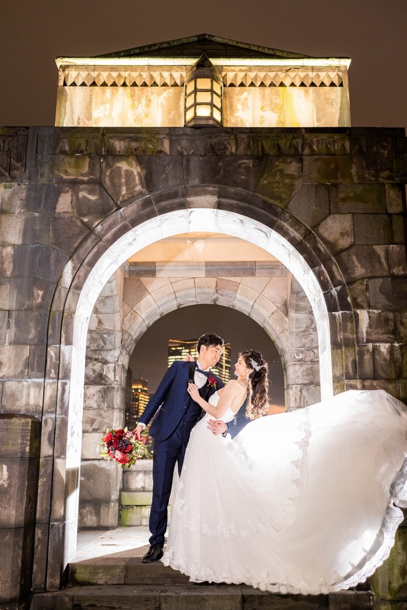 和田倉門でトレーンをなびかせて・・・