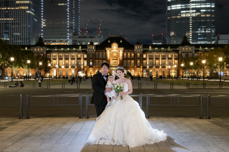 東京駅でご家族と一緒に撮影!