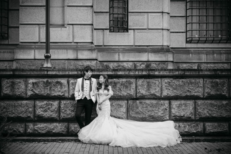 海外のような日本橋でのショットからスタート!