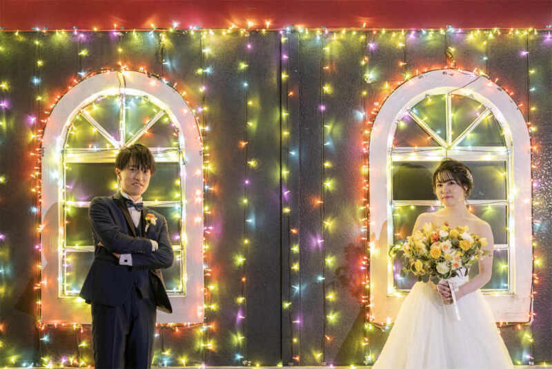 窓辺でクールに並んだ一枚