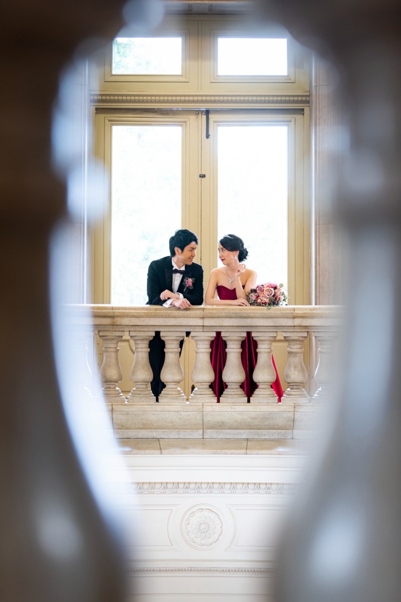 柵の隙間から♡