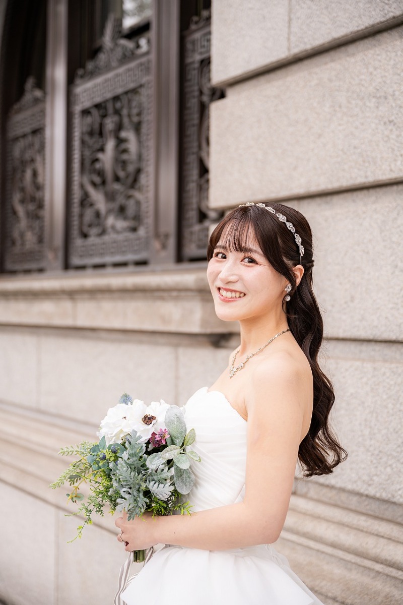 穏やかな笑顔が印象に残るご新婦様