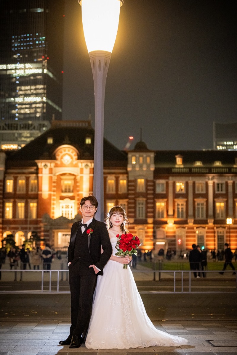 東京駅の夜景と残すクラシカルな一枚