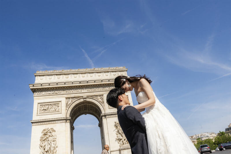 凱旋門でおでここつん☆