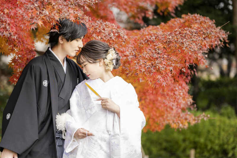 紅葉の中で寄り添う一枚♪