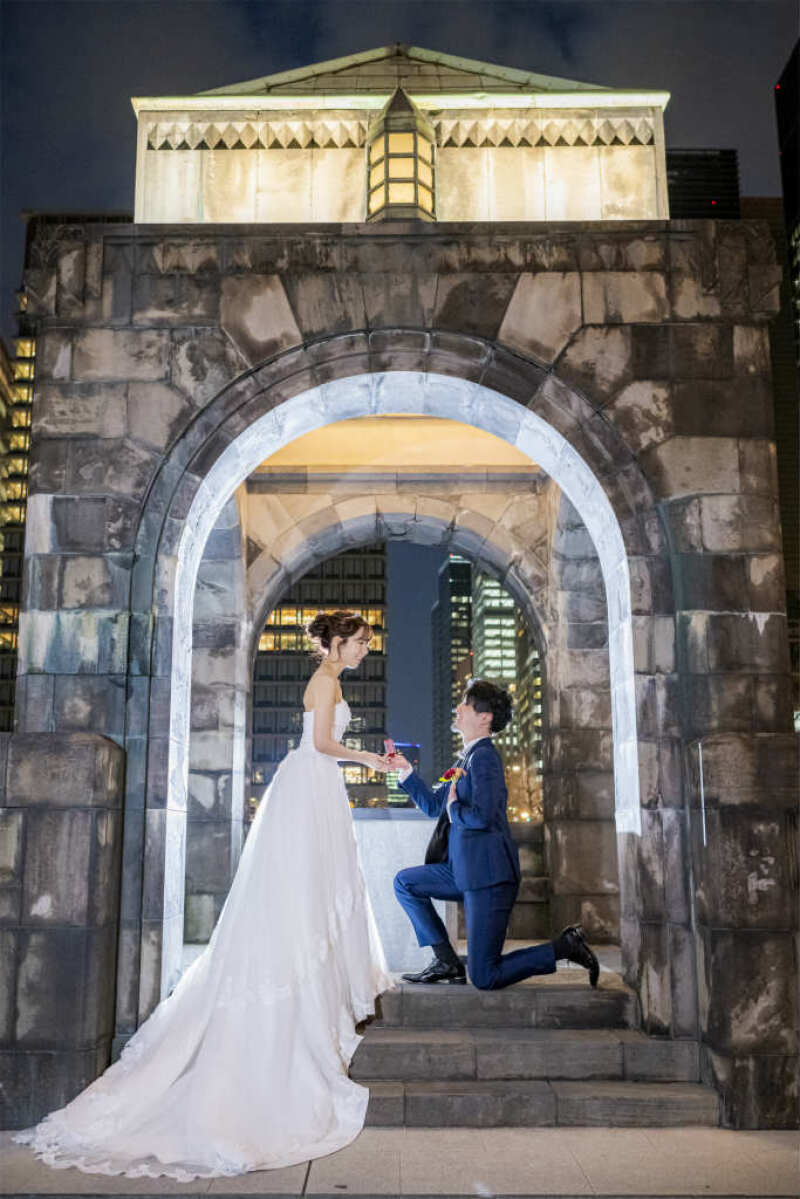 和田倉門でプロポーズショット！