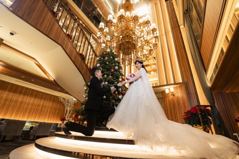 洋装ではまず…