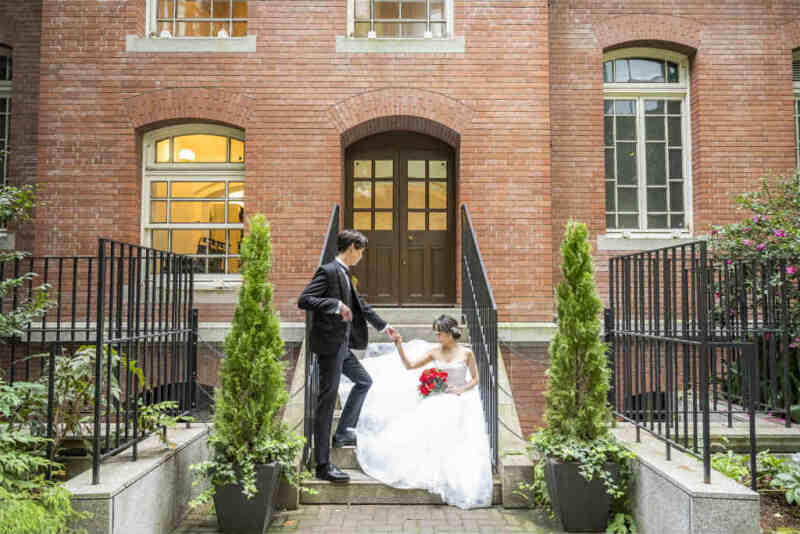 三菱一号館から、参りましょう!