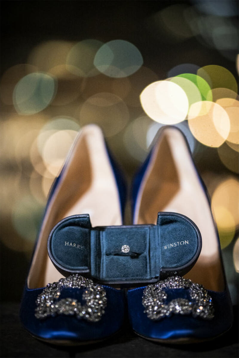 エンゲージリングのお小物ショットもエレガントに♪