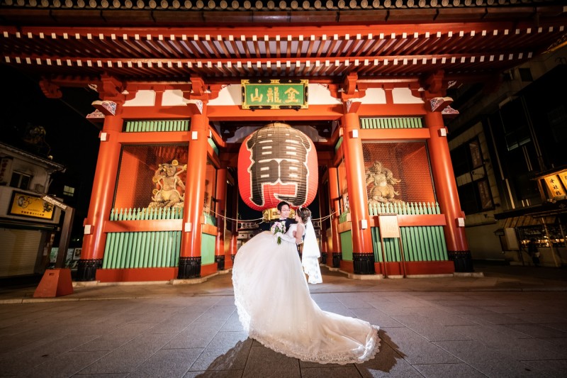 雷門でお姫様抱っこ☆