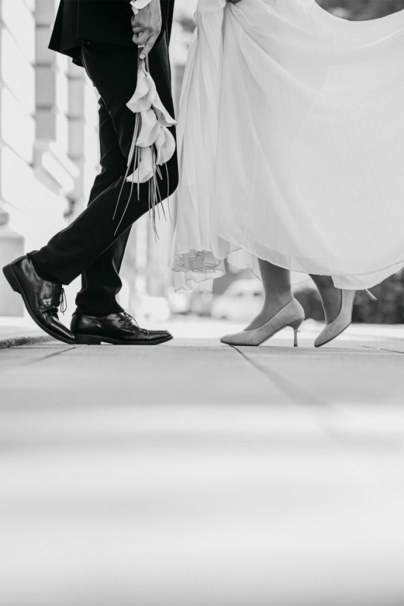 グッとシックな足元ショット