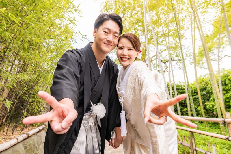 笑顔で和装の前撮りを終了!洋装のお着替えへ移動!