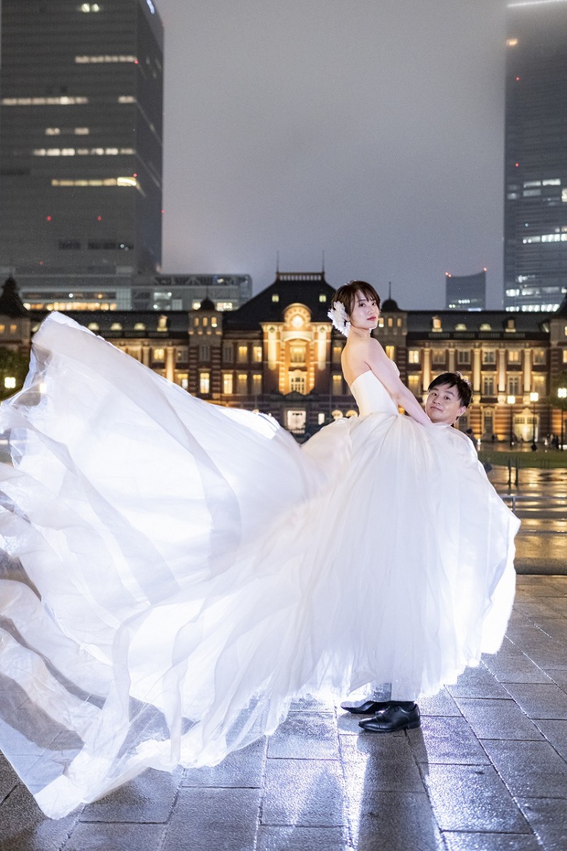 東京駅前での抱っこショット♡