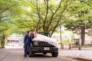 【フォト＆ムービープラン】写真と動画で残す、愛車と一緒のウェデング撮影