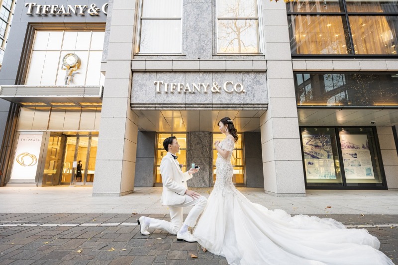 ティファニー前でプロポーズショット☆
