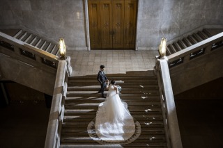 国立博物館と東京駅が彩る重厚な前撮り撮影