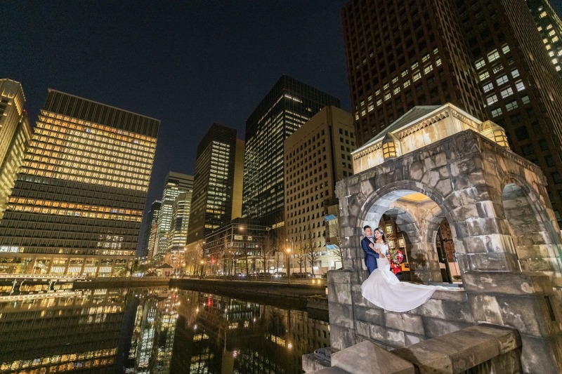 夜景の映る和田倉門