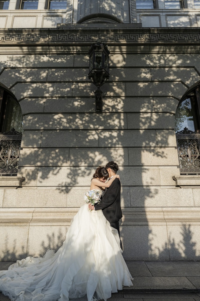 木の影を使って、アーティスティックな演出！