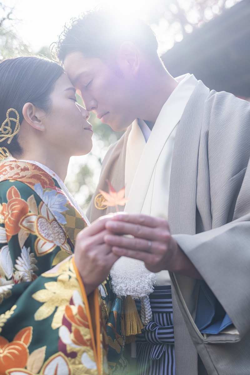 おでここつんポーズ