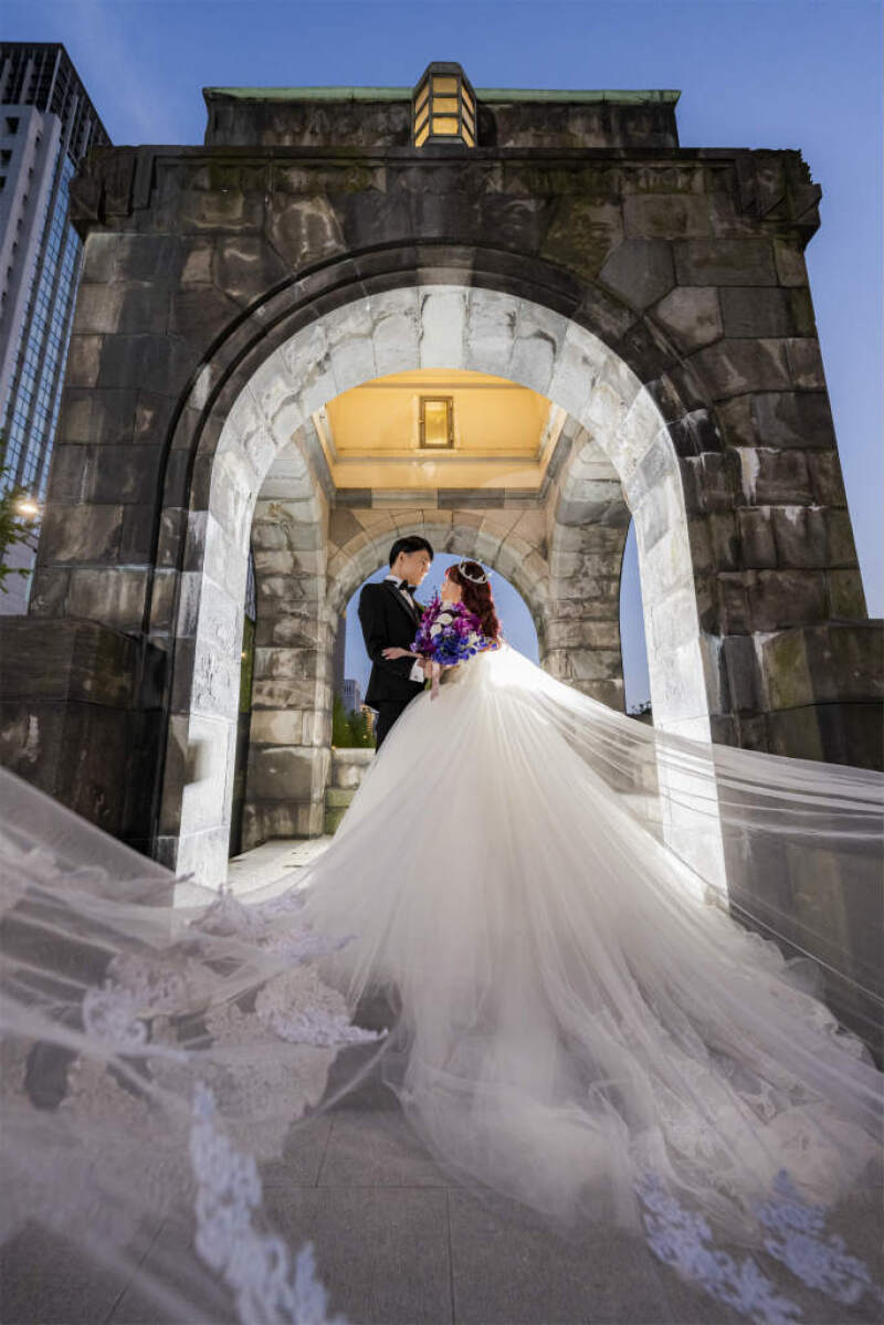 和田倉門で広がるベールショット!