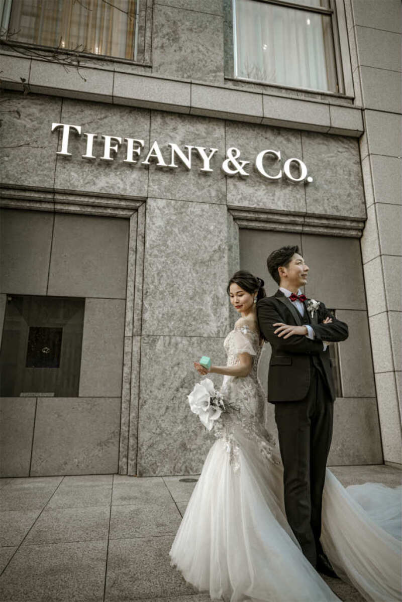 TIFFANY＆CO.前で