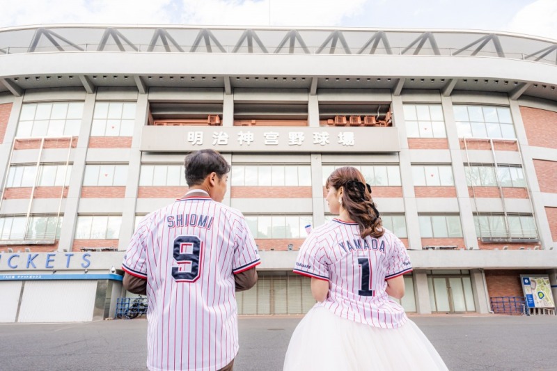 次は神宮球場！