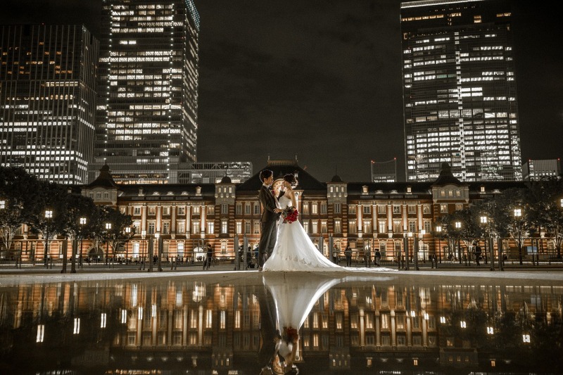 リフレクションショットを東京駅のセンターで