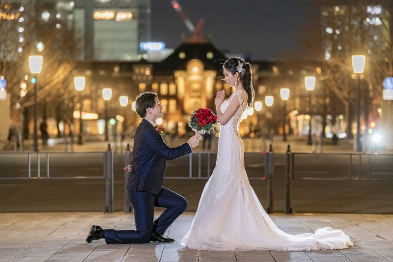 東京駅前でプロポーズショット☆