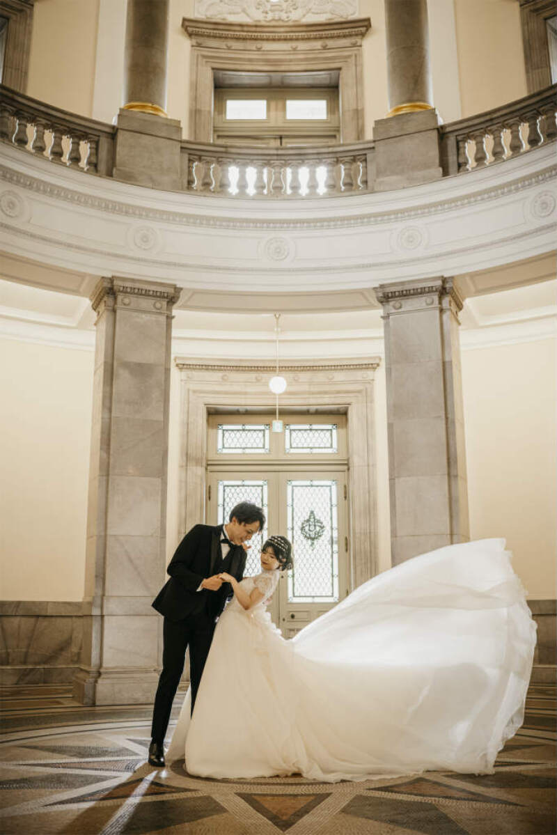 トレーンをなびかせて・・・