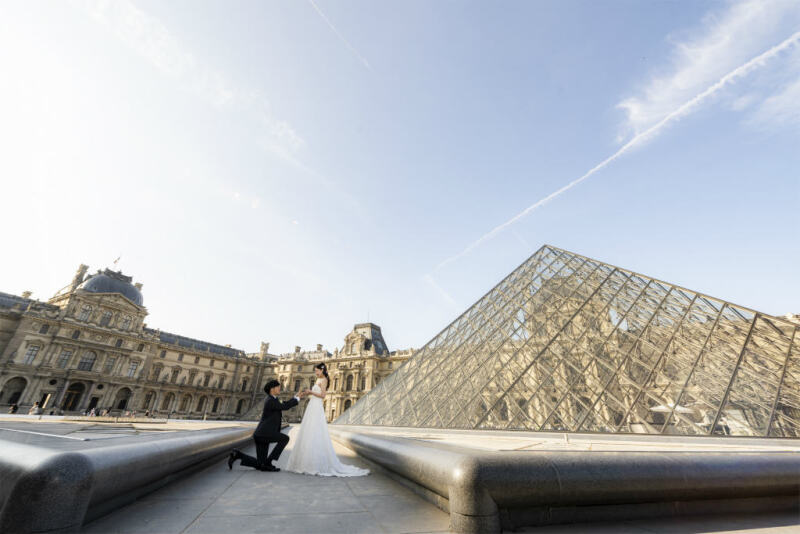 ルーブル美術館でプロポーズショット！