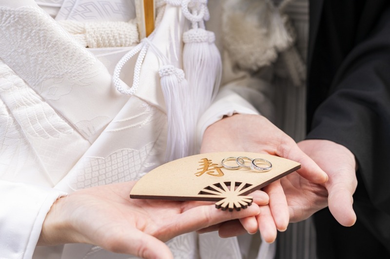 お手を添えて、お小物ショット♪