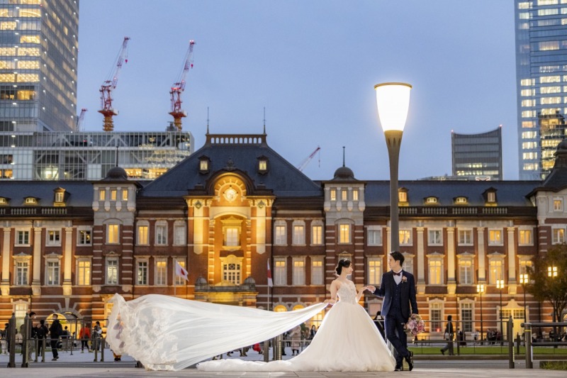 トレーンをなびかせるショット♡