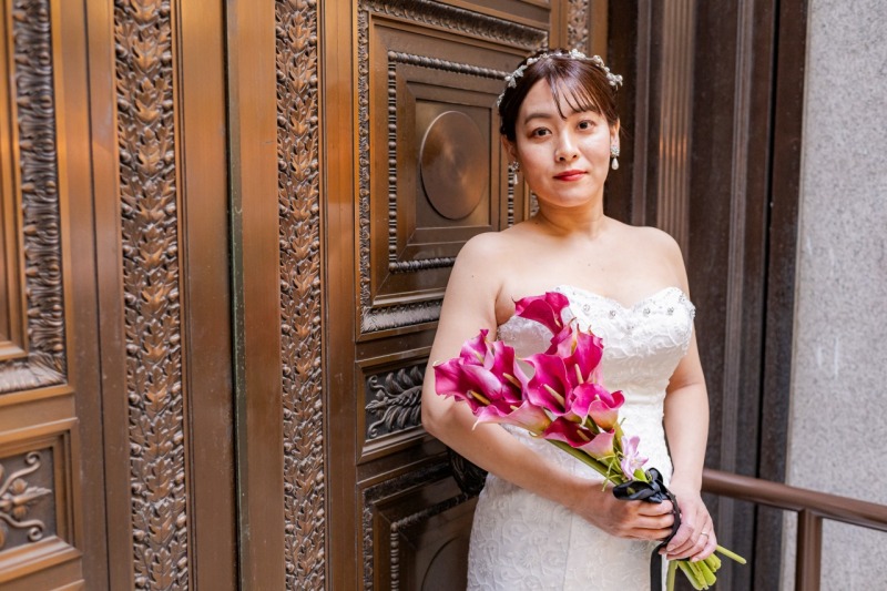 日本橋の街並みでも残すご新婦様のソロショットも♡