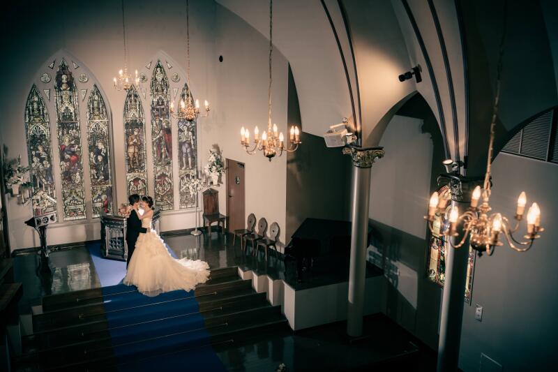 チャペルにふたりきり…