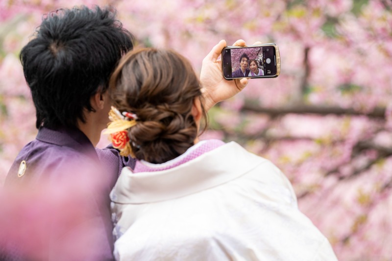 自撮りでウキウキ