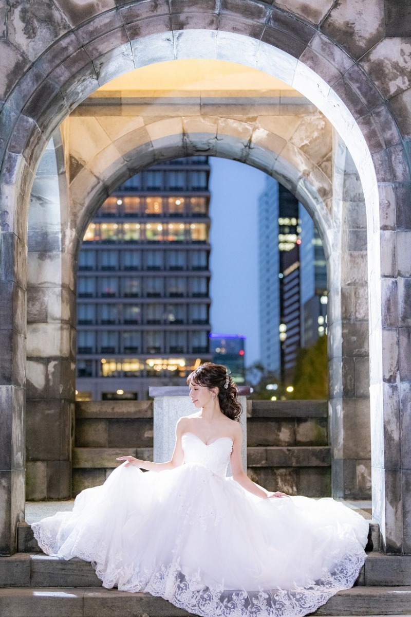 和田倉門でお座りショット♪