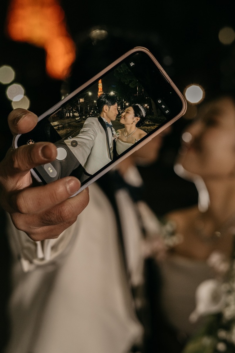 スマホ越しに残す東京タワーナイトフォト