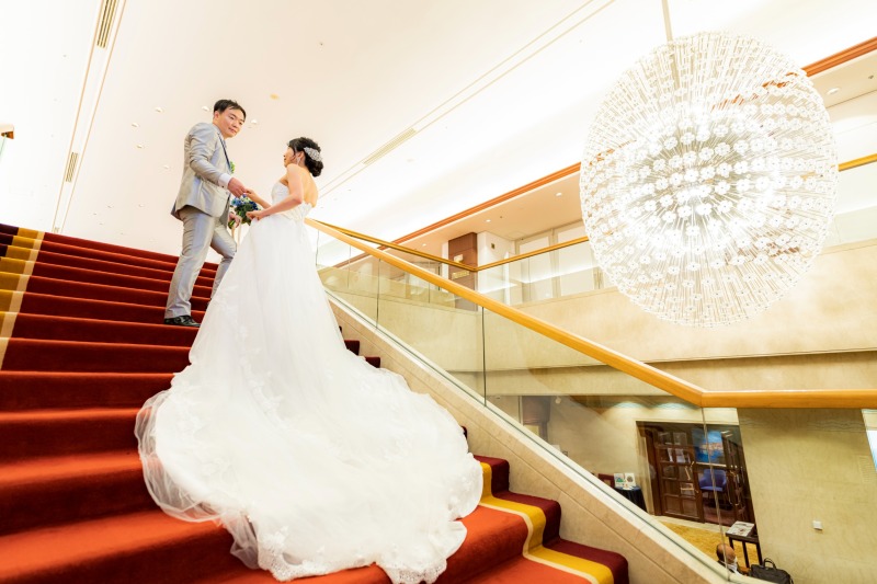 階段を上りながら