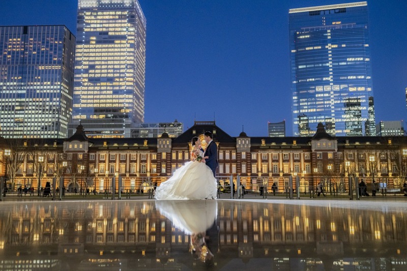 東京駅で映り込みセンターショット☆