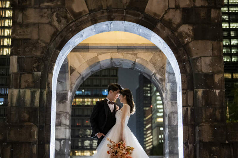 和田倉門でおでここつんショット☆